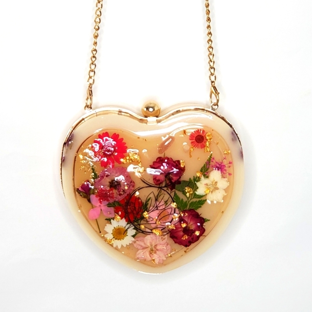 Heart Shaped Pressed Flower Purse Resin Chain Strap‎ Wearable Art Clutch Unique